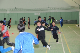 鬼ごっこで状況判断力を養う