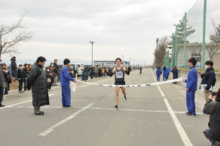 10キロの部は齋藤真也さんが貫録の４連覇