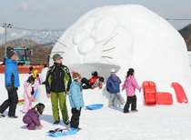 巨大雪像も人気でした
