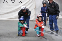 水消火器による消火体験